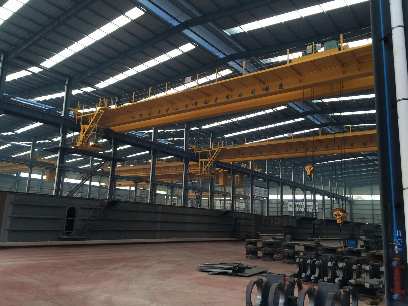 Electric Hoist Crane 2