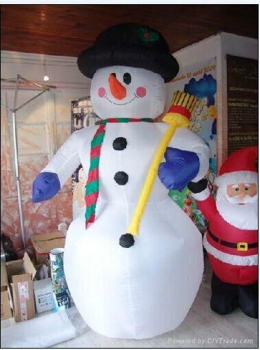 White Christmas Season Inflatable Snowman 