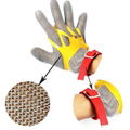 Cut resistant metal glove
