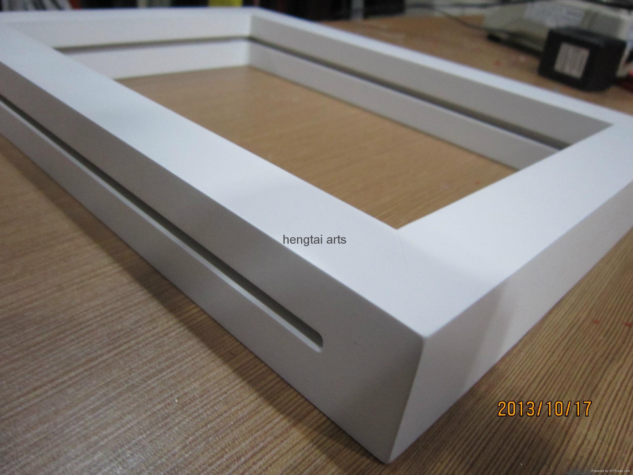 sample wooden photo frame stand 2