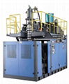 Blow moulding machine