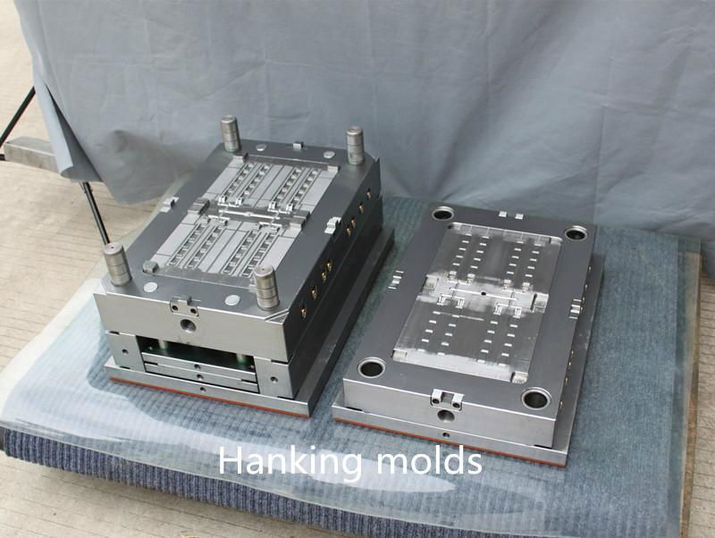 Plastic injection mould 2