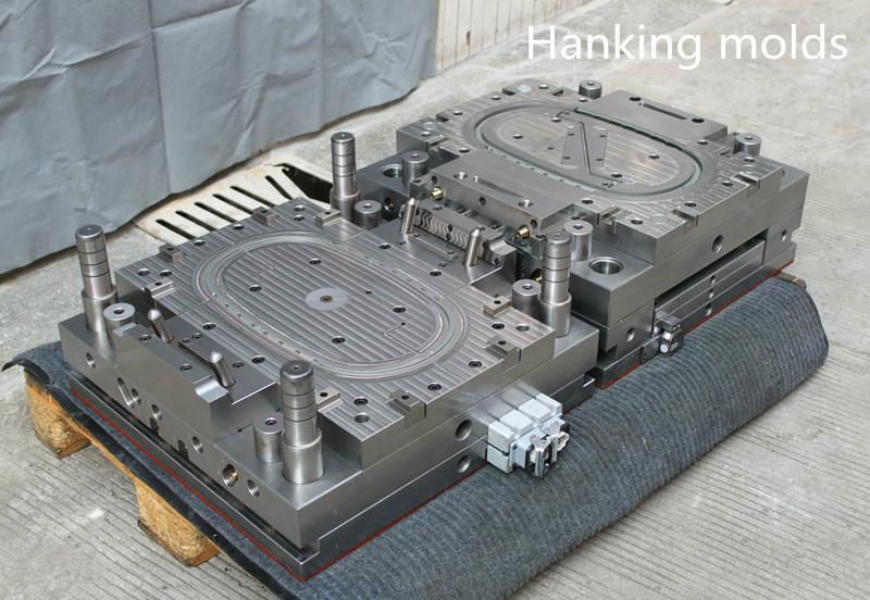 Injection mold for plastic part