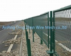 safety expanded metal fence  used highway 