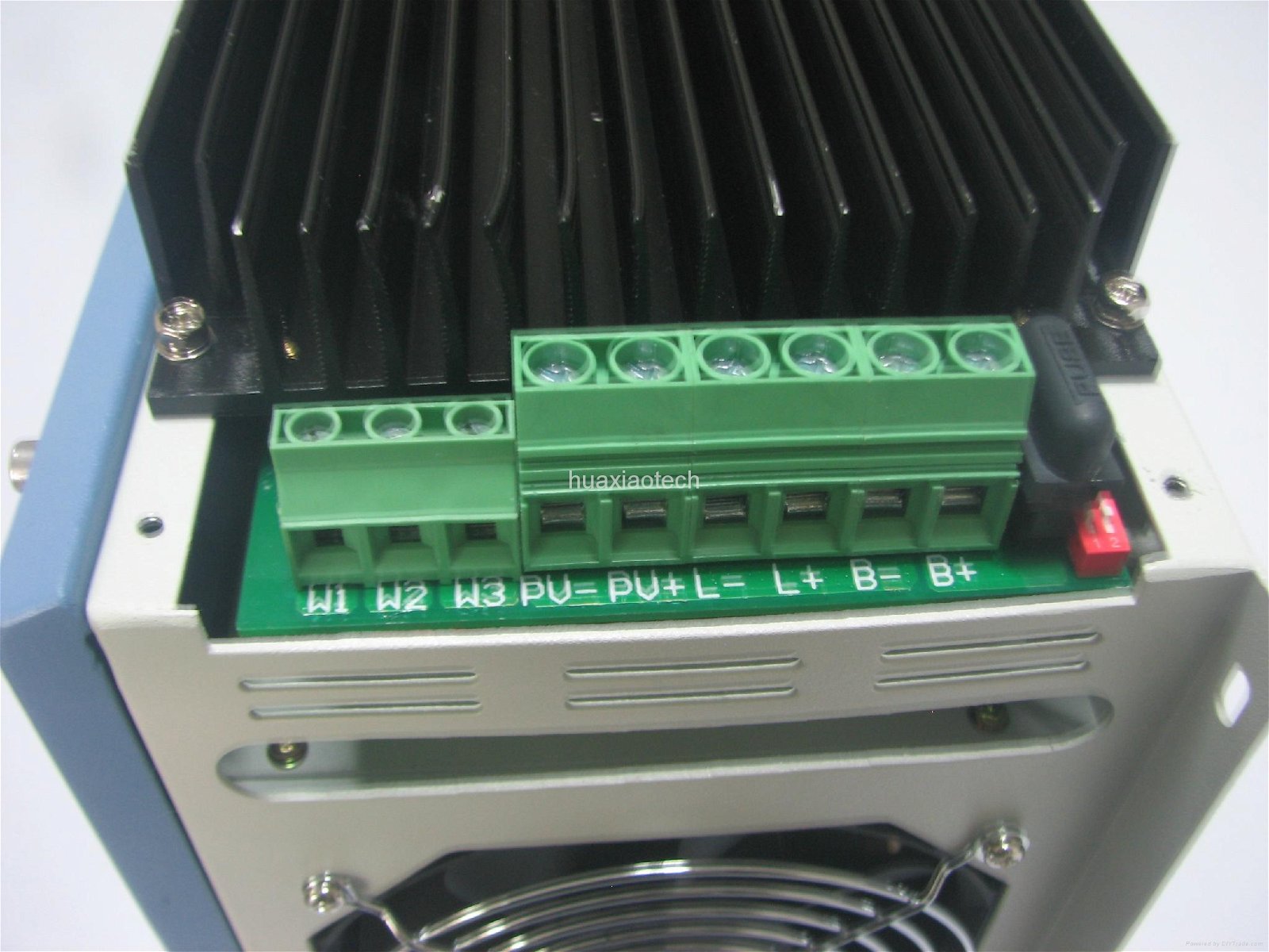 2KW wind solar hybrid charge controller 3