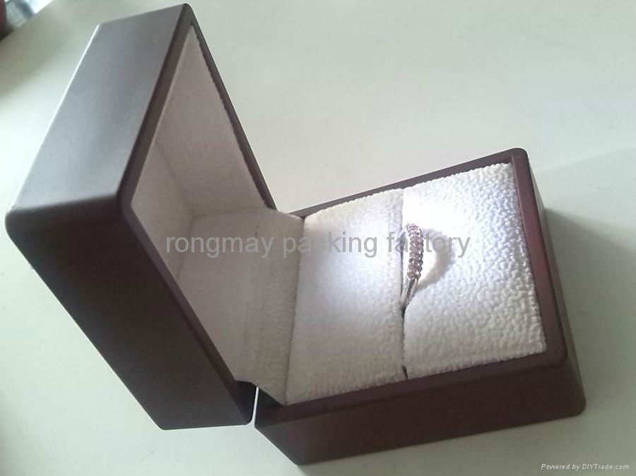 Customized led jewelry box 5