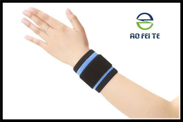 Best Selling Products High Elastic Nylon Wrist Brace Adjustatble Sports Wrist Su 2