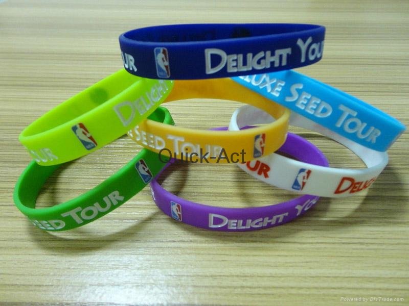 Silicone wristband advertising promotional products 3