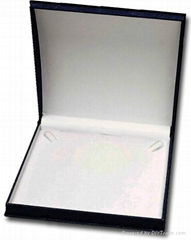 high quality6 3/16" x 5 1/8" Necklace box 