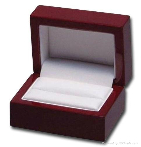 3" x 2 1/8" Double Wood glossy finished Ring Box