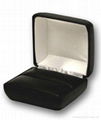 Elegant Leatherette Metal Double Ring Box 1