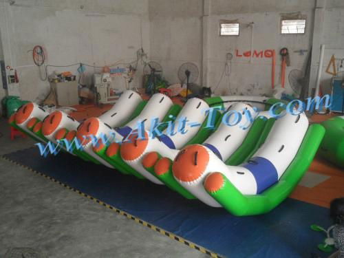 Hotsale kids inflatable water seesaw for party 3