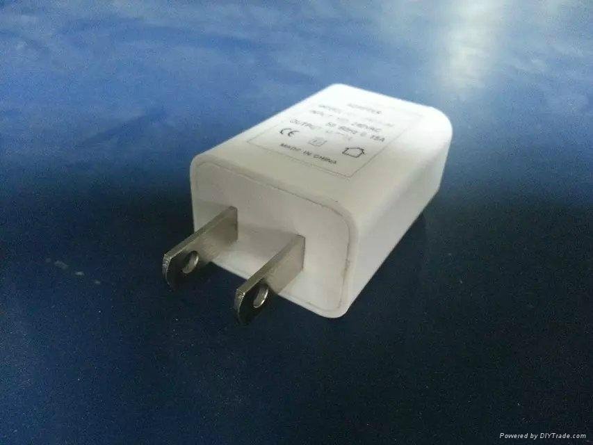 top selling 5V 1A useful charger for mobile phone 4