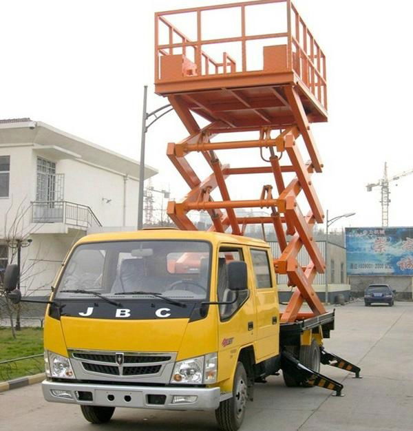 car-carring   scissor Street lights maintenance lift  3