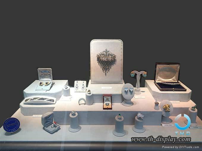 jewelry display  4