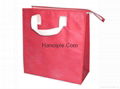 Non-woven shopping bag