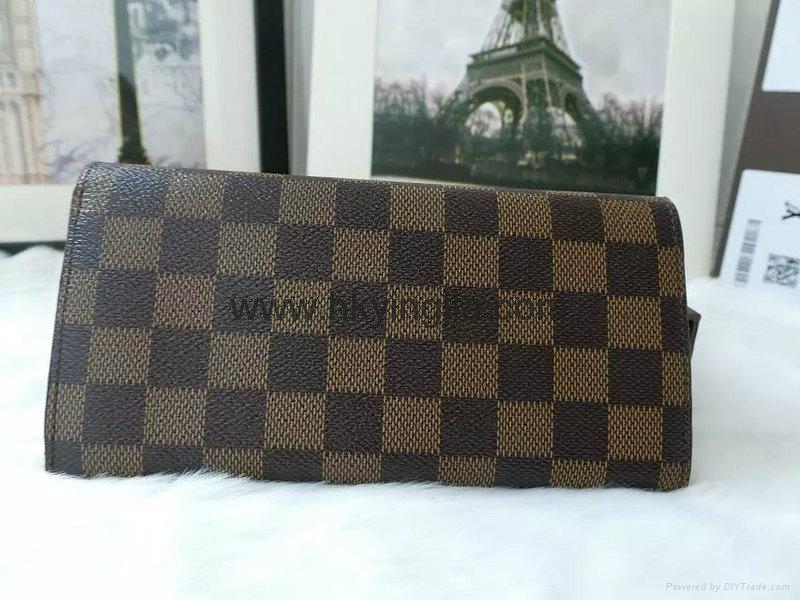 2016 New               Monogram Canvas     allet Leather Purse 3