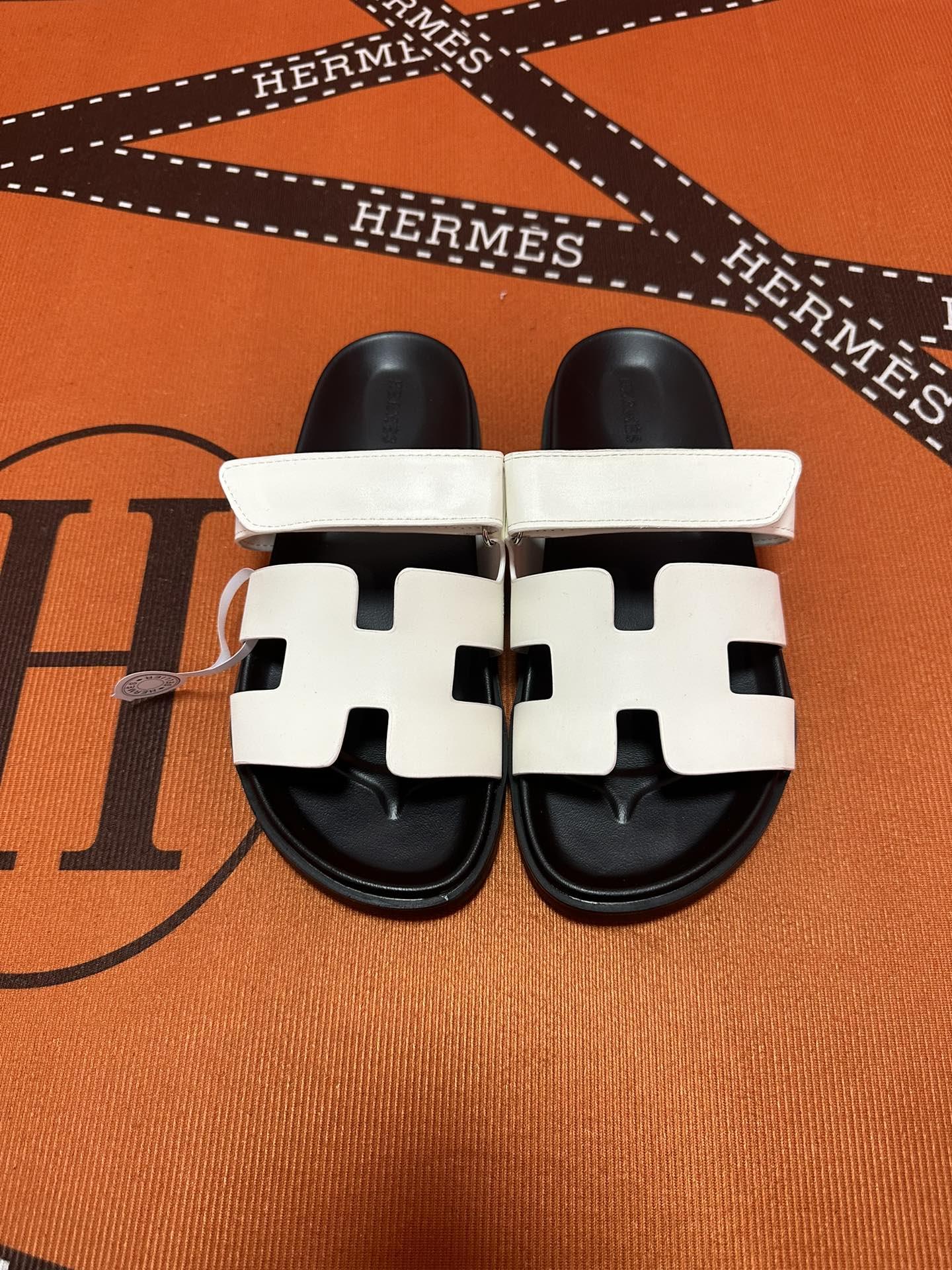        Men's  Chypre Sanday Slippes  4
