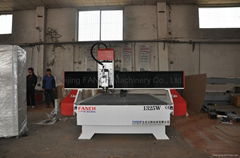 new type wood cnc router for furniture industry