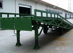 With steel foldable truck loading Yard ramp