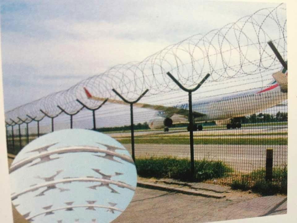 airport fence 3