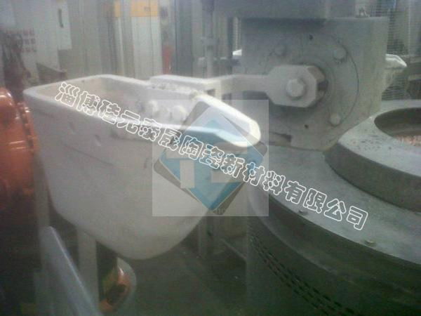 Ceramic Auto Pour Ceramic Ladle for Aluminum Casting