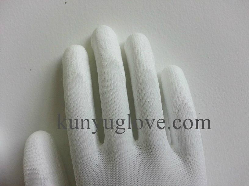 white polyster liner with white pu coating gloves 2