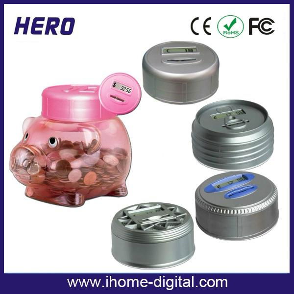 Plastic piggy bank with coin counter 3