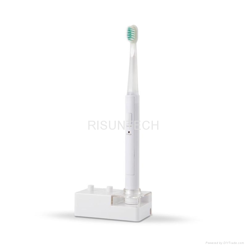 Rechargeable Sonic Pulse Electric Toothbrush RST2060 RISUN (China