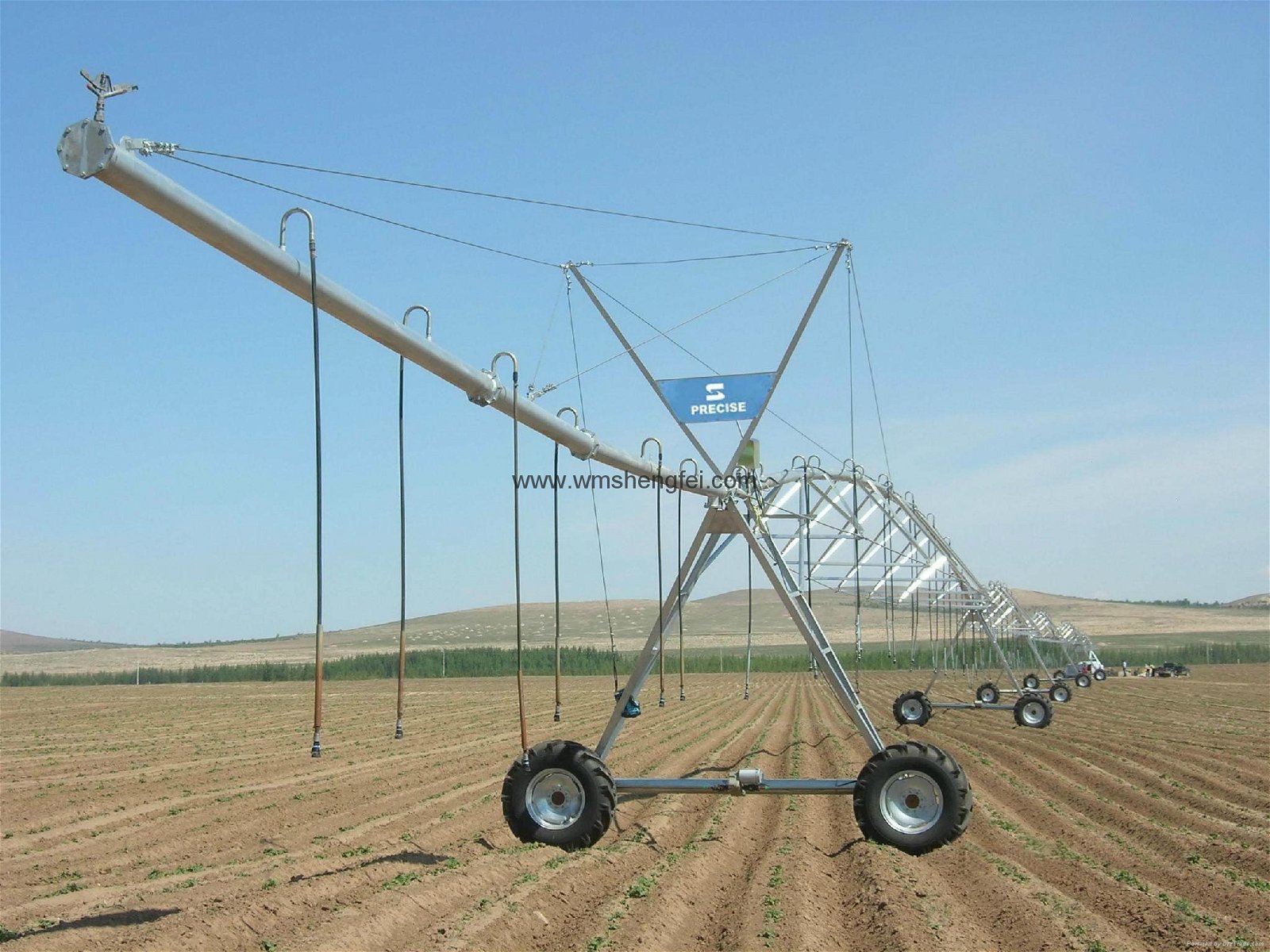 center pivot irrigation system made in china/sprinkler irrigator 2