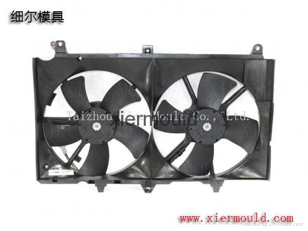 Radiator fan shroud mould