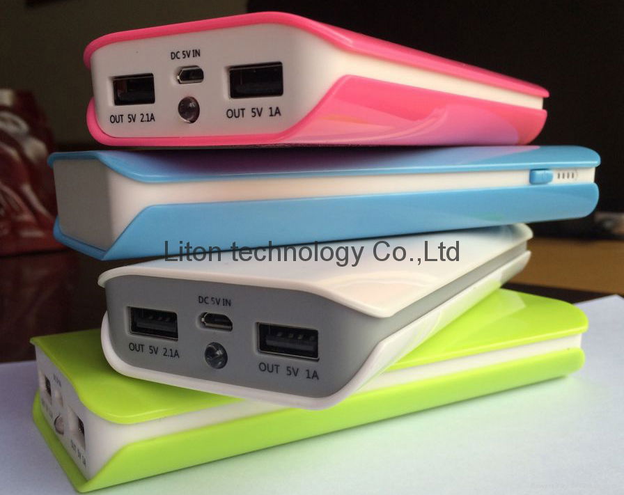 High capacity power bank with two output ports  5