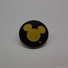 Custom enamel metal button badge