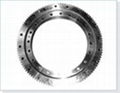 Single-row four-point contact ball slewing bearing