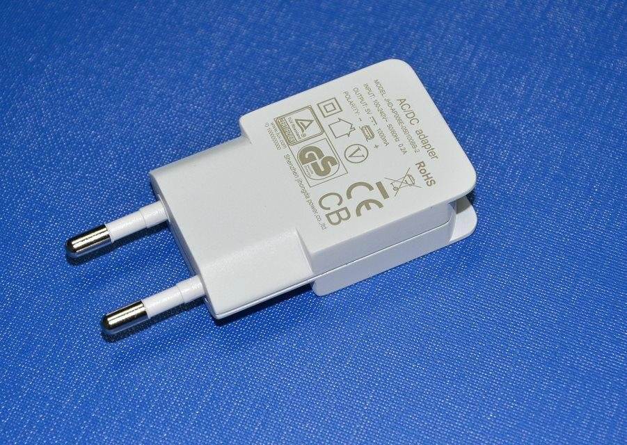 歐規5V1A1.2A USB電源適配器USB充電器JHD-AP006E-050100BB-A 3