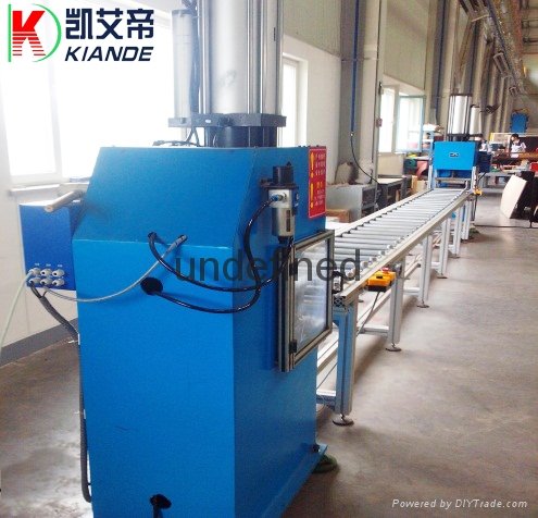 Gas-hydraulic press machine 2