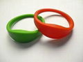 High quality 13.56Mhz waterproof rfid nfc wristband 2