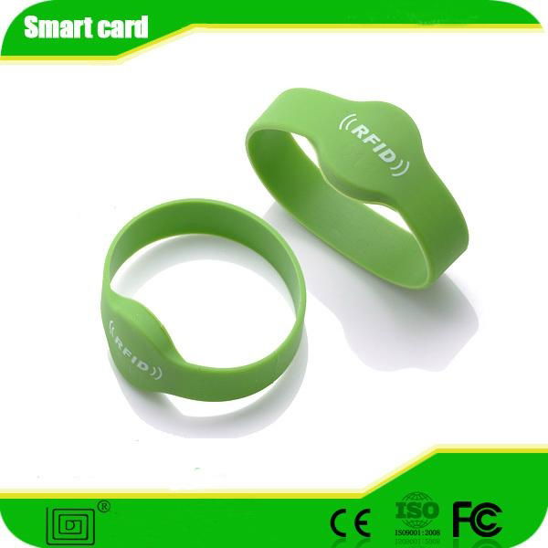 High quality 13.56Mhz waterproof rfid nfc wristband 4