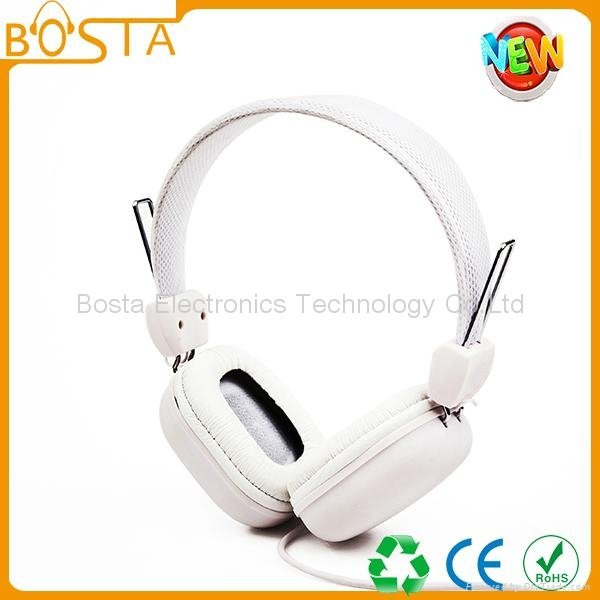 BOSTA 2015 NEW ARRIVAL COLOR HEADPHONE FOR MOBIL PHONE 5