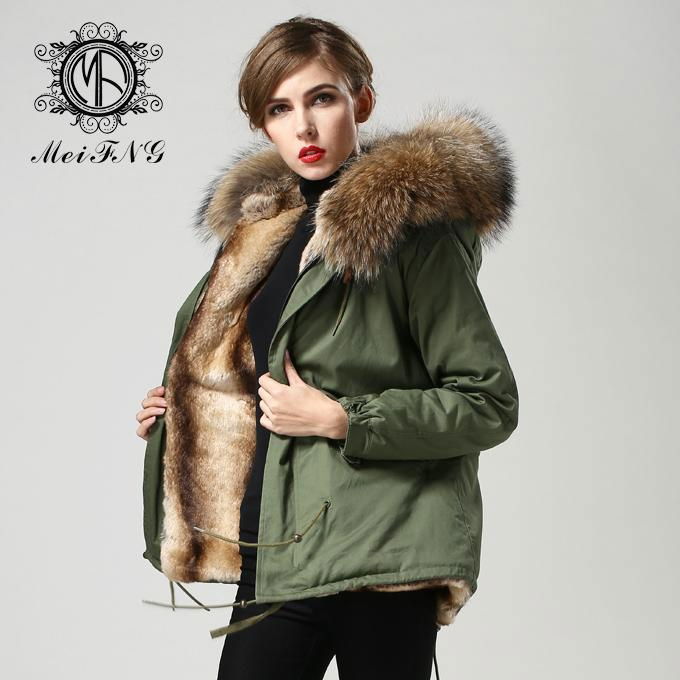 Real fur parka with fur lining and removeable fur collar