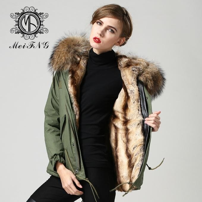 Real fur parka with fur lining and removeable fur collar 2