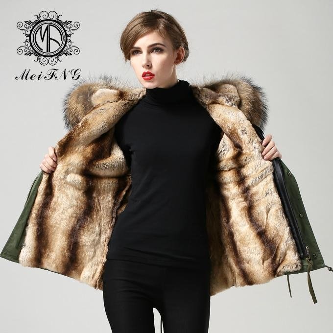 Real fur parka with fur lining and removeable fur collar 4