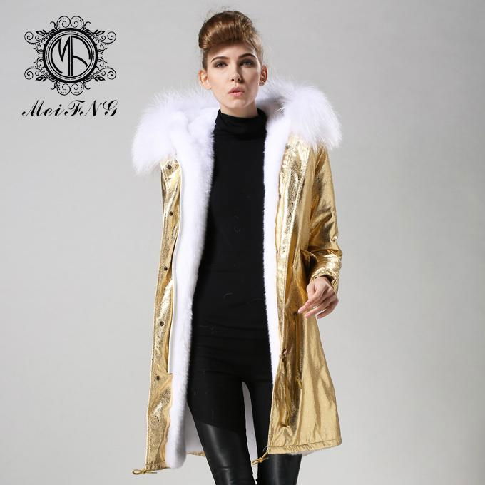 rich women fur coat with thick fox fur lining 2