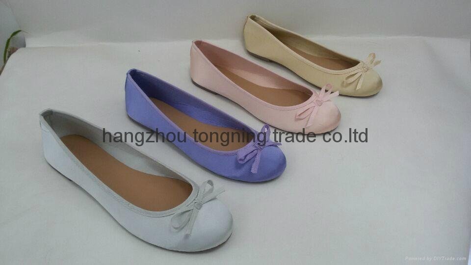 cheap wholesale china shoes women's flat casual shoes satin upper  3