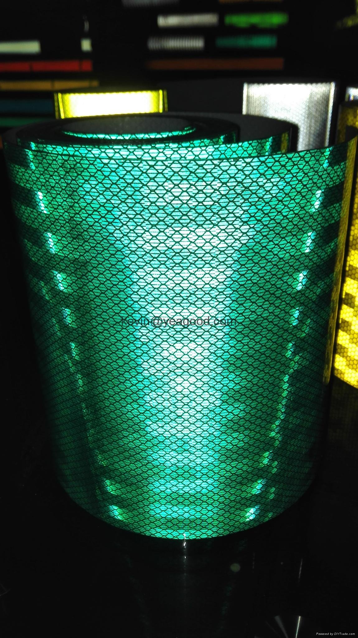 Green  HIP microprismatic reflective sheeting 