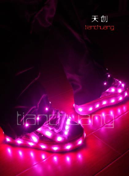 DMX512 controlled Fullcolor LED Shoes 3