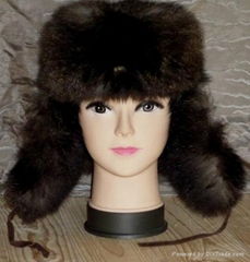 66 pieces fur hats in different size and type