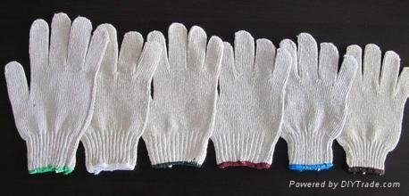 white cotton gloves hand gloves