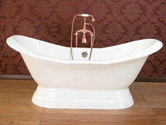 Double Slipper Bath on Plinth