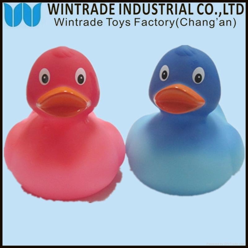 plastic rubber bath duck toy